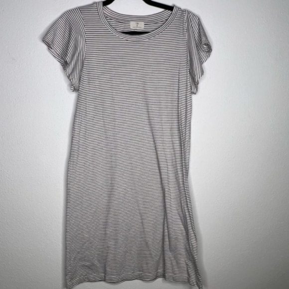 ANTHROPOLOGIE T.LA FLUTTER SLEEVED T-SHIRT DRESS - Picture 3 of 3